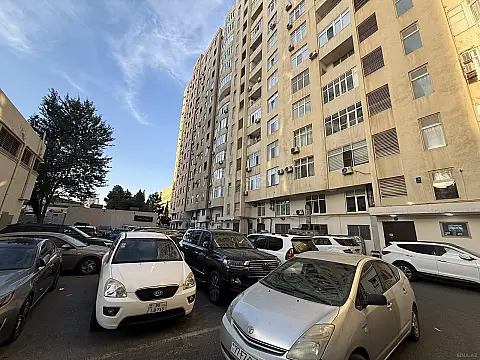 Satılır 5 otaqlı mənzil 202 m² — Bakı 5 otaq 202.00 m²