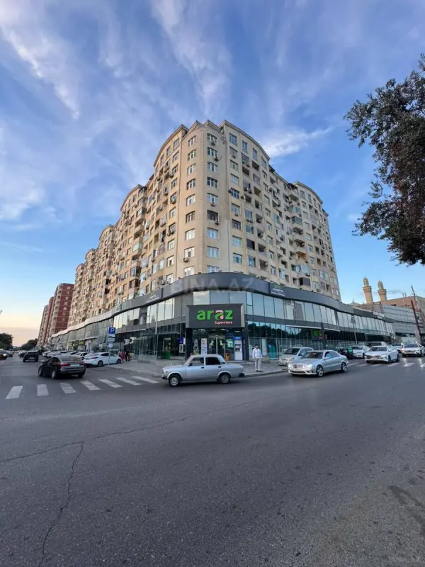 Satılır 2 otaqlı mənzil 90 m²