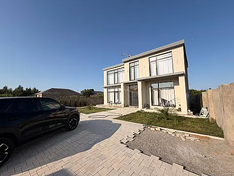 Satılır 5 otaqlı həyət evi 241 m² — Bakı 5 otaq 241.00 m²