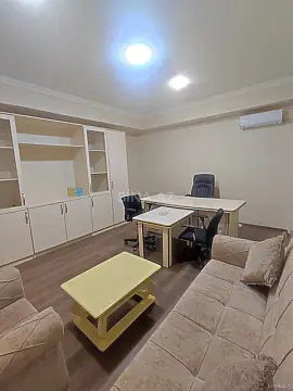 Kirayə verilir 3 otaqlı ofis 115 m² — Bakı, Memar Əcəmi yanı 3 otaq 115.00 m²