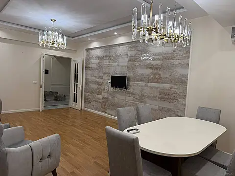 Kirayə verilir 2 otaqlı mənzil 90 m² — Bakı, Nərimanov 2 otaq 90.00 m²