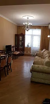 Kirayə verilir 2 otaqlı mənzil 68 m² — Bakı, Xətai 2 otaq 68.00 m²