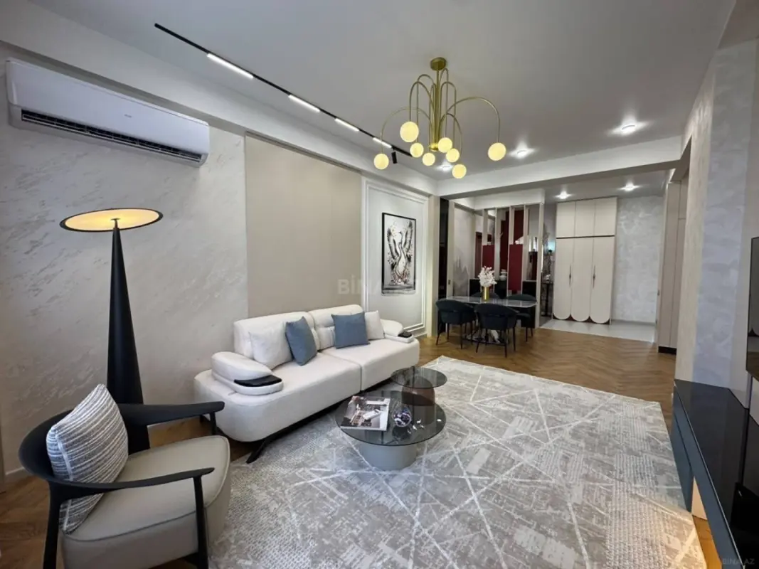 Satılır 3 otaqlı mənzil 95 m²