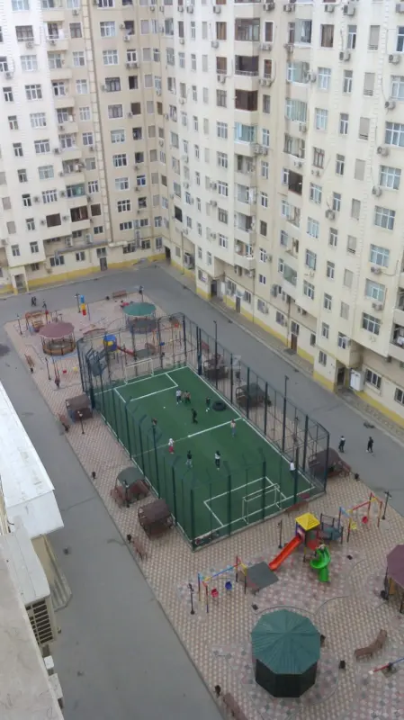 Satılır 2 otaqlı mənzil 90 m²