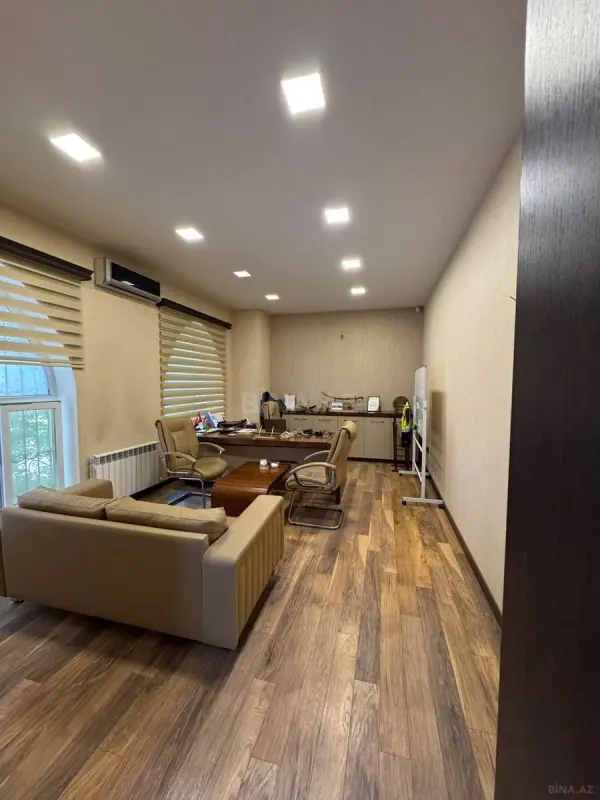 Kirayə verilir 4 otaqlı ofis 130 m²