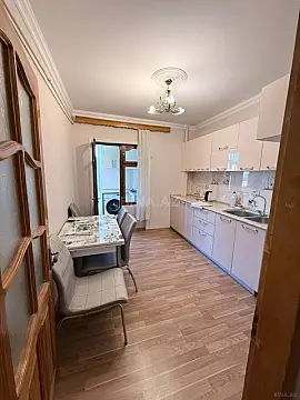Kirayə verilir 3 otaqlı mənzil 80 m² — Bakı 3 otaq 80.00 m²