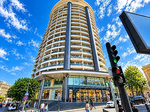 Kirayə verilir 3 otaqlı mənzil 100 m² — Bakı, Nizami 3 otaq 100.00 m²