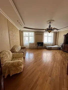 Kirayə verilir 3 otaqlı mənzil 135 m² — Bakı, Nərimanov 3 otaq 135.00 m²