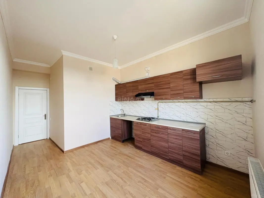 Kirayə verilir 4 otaqlı mənzil 120 m²