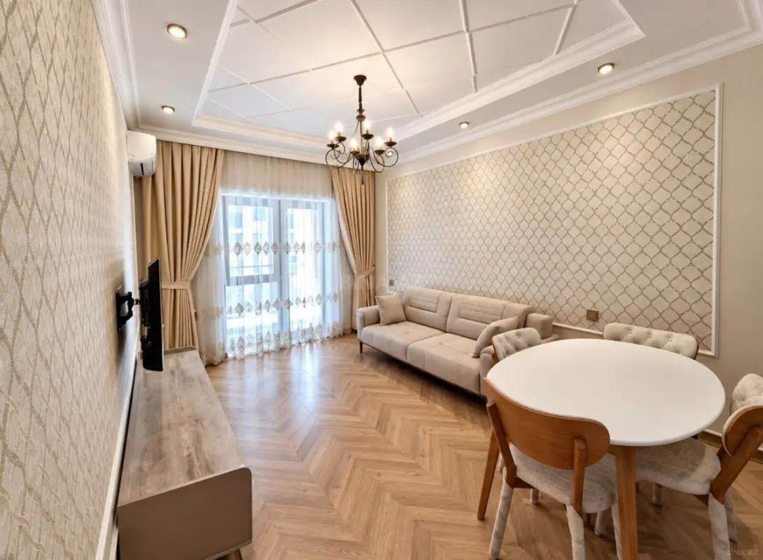 Kirayə verilir 2 otaqlı mənzil 85 m²