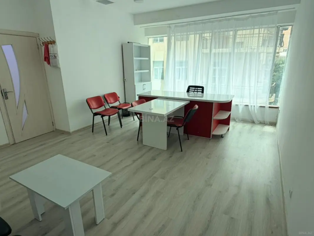 Kirayə verilir 1 otaqlı ofis 30 m²