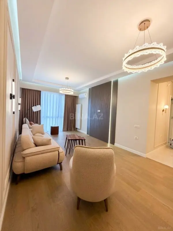 Kirayə verilir 2 otaqlı mənzil 70 m²