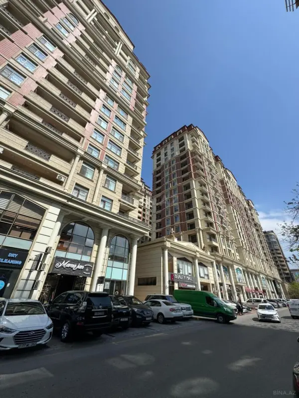 Kirayə verilir 2 otaqlı mənzil 90 m²