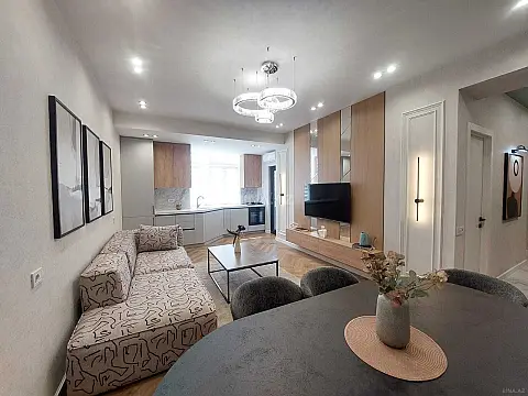 Kirayə verilir 3 otaqlı mənzil 90 m² — Bakı 3 otaq 90.00 m²