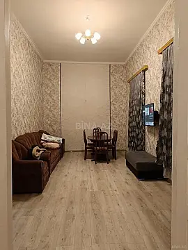 Kirayə verilir 4 otaqlı həyət evi 80 m² — Bakı, Nizami 4 otaq 80.00 m²