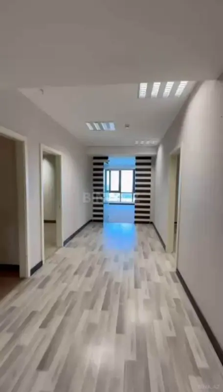 Kirayə verilir 10 otaqlı ofis 400 m²