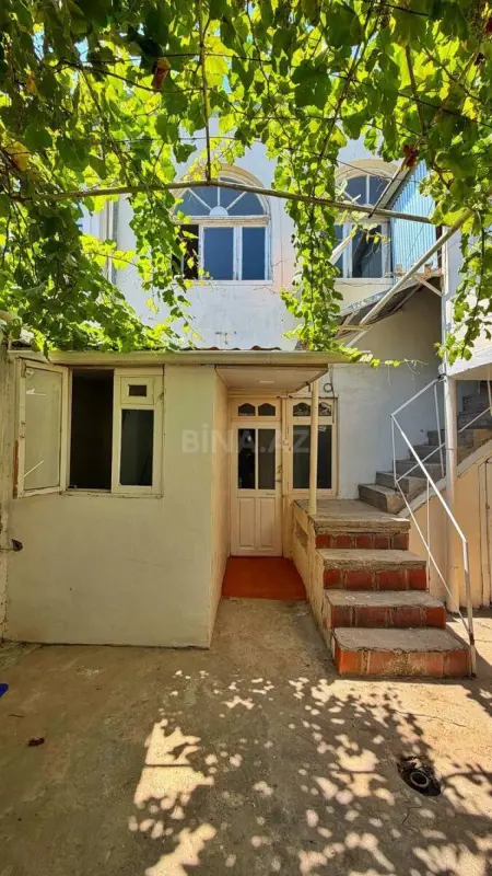 Kirayə verilir 5 otaqlı həyət evi 100 m²