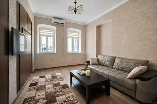 Kirayə verilir 2 otaqlı mənzil 50 m² — Bakı, Sahil qəs. 2 otaq 50.00 m²