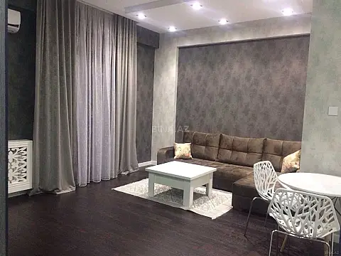 Kirayə verilir 2 otaqlı mənzil 70 m² — Bakı 2 otaq 70.00 m²