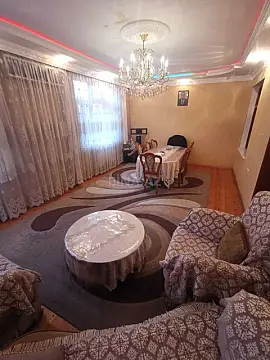 Kirayə verilir 4 otaqlı mənzil 120 m² — Bakı 4 otaq 120.00 m²