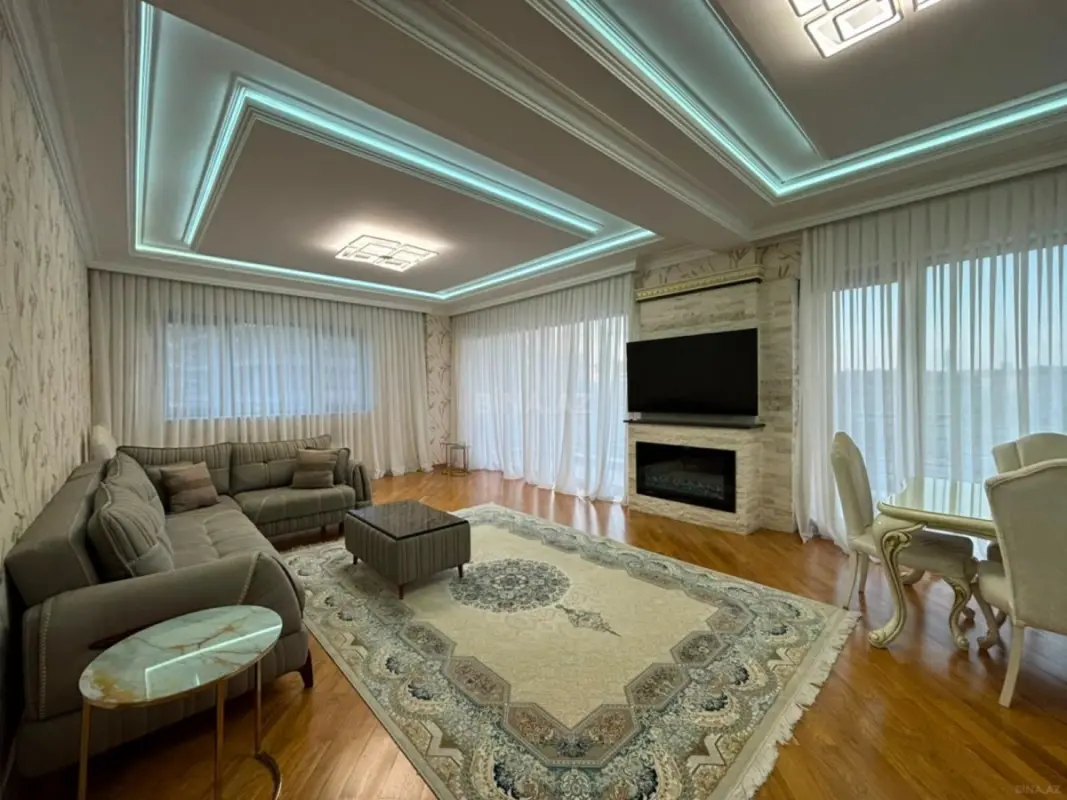 Kirayə verilir 3 otaqlı mənzil 157 m²