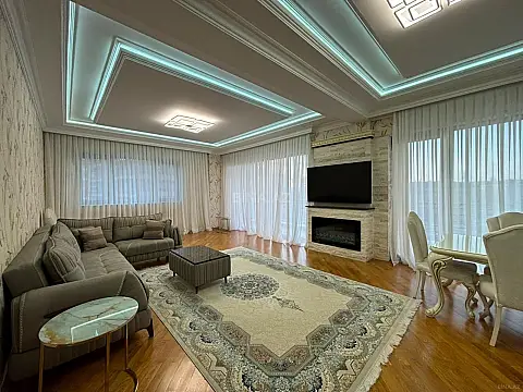 Kirayə verilir 3 otaqlı mənzil 157 m² — Bakı 3 otaq 157.00 m²