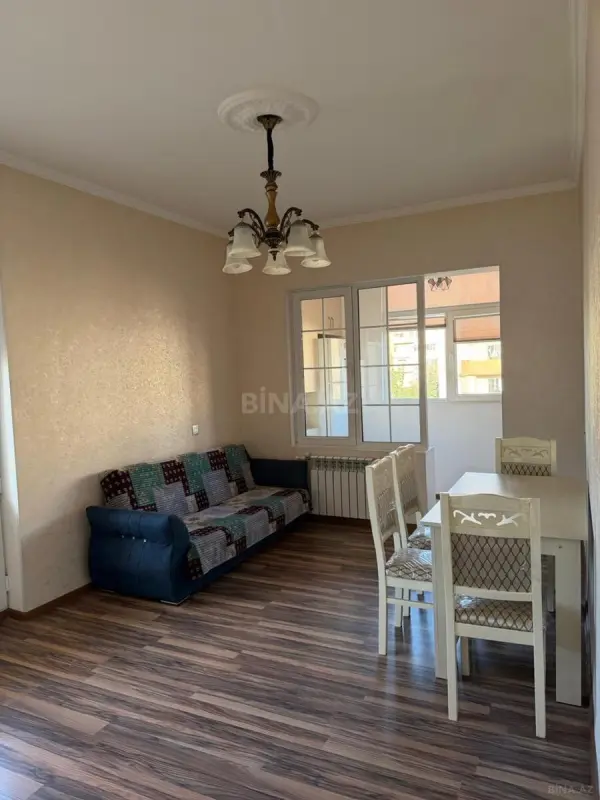 Kirayə verilir 2 otaqlı mənzil 45 m²