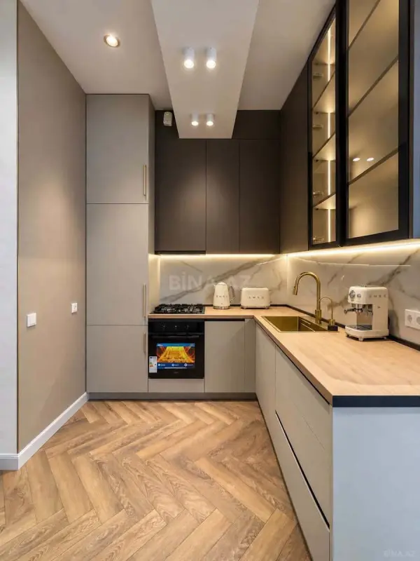 Kirayə verilir 2 otaqlı mənzil 85 m²