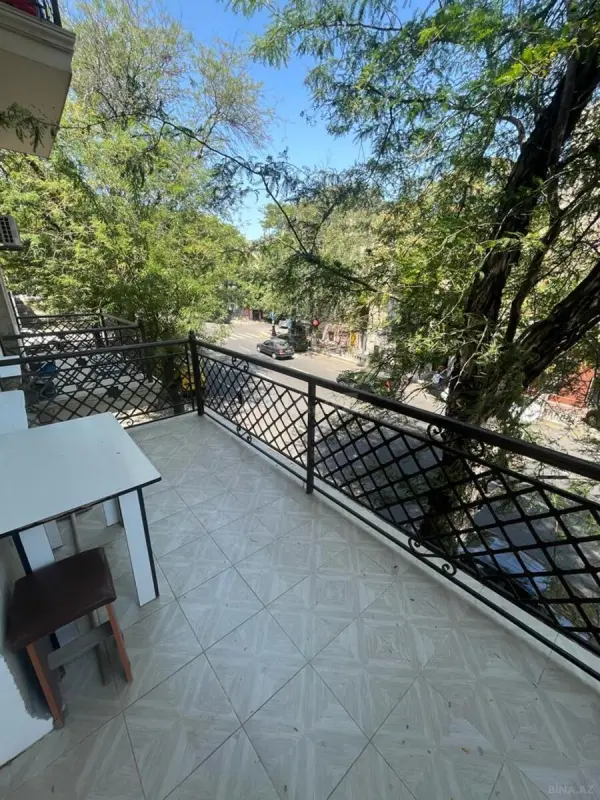 Kirayə verilir 4 otaqlı ofis 120 m²