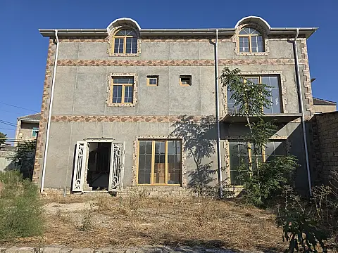 Satılır 7 otaqlı həyət evi 345 m² — Bakı, Suraxanı 7 otaq 345.00 m²