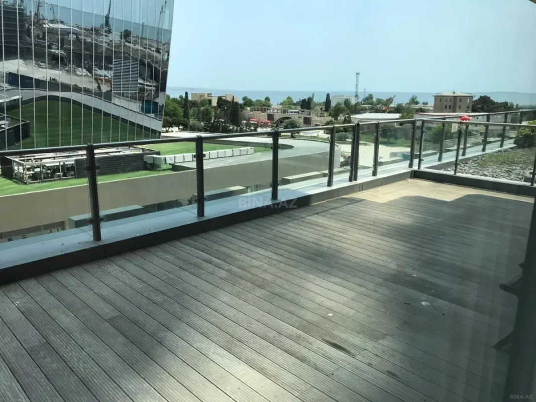 Kirayə verilir 4 otaqlı mənzil 360 m²