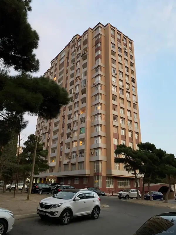 Kirayə verilir 3 otaqlı mənzil 105 m²