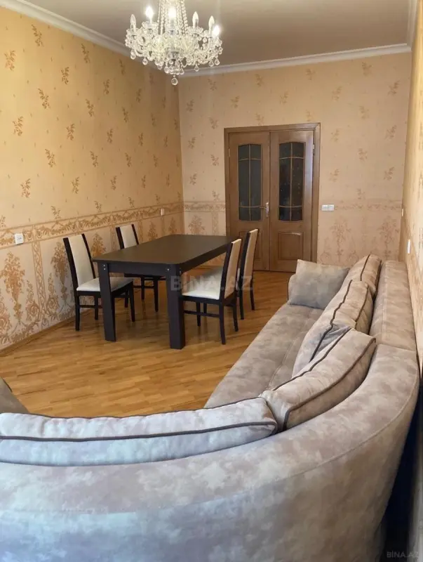 Kirayə verilir 3 otaqlı mənzil 110 m²