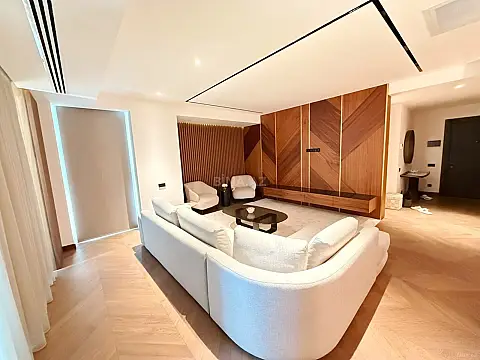 Kirayə verilir 4 otaqlı mənzil 220 m² — Bakı 4 otaq 220.00 m²