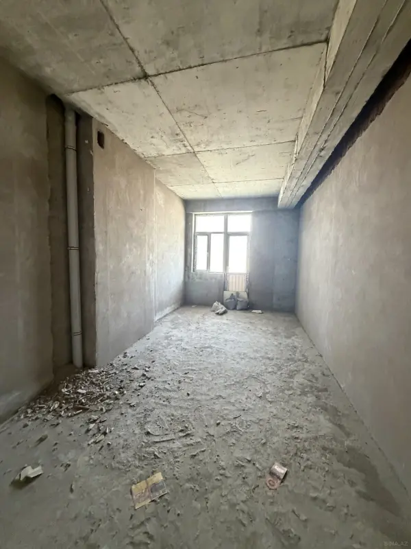 Satılır 5 otaqlı mənzil 210 m²