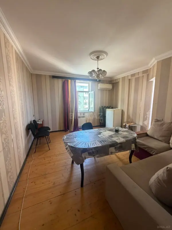 Kirayə verilir 2 otaqlı mənzil 50 m²