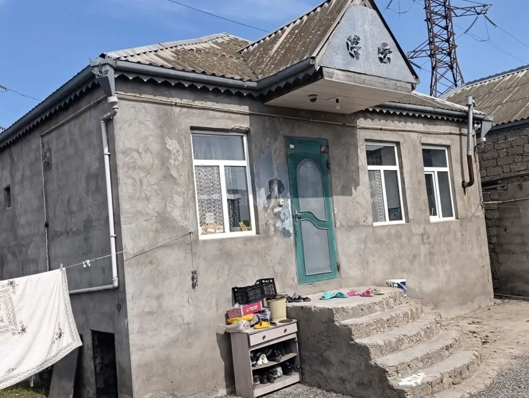 Satılır 3 otaqlı həyət evi 70 m²