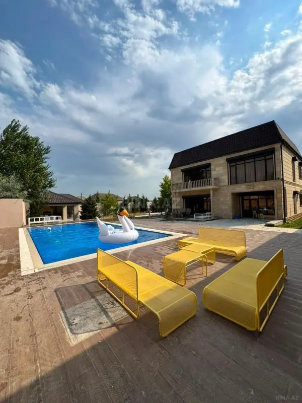 Satılır 6 otaqlı həyət evi 250 m²