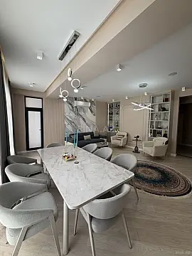 Kirayə verilir 4 otaqlı mənzil 140 m² — Bakı, Nəsimi 4 otaq 140.00 m²