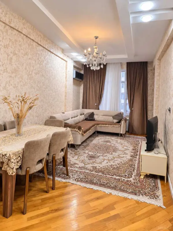 Satılır 3 otaqlı mənzil 104 m²