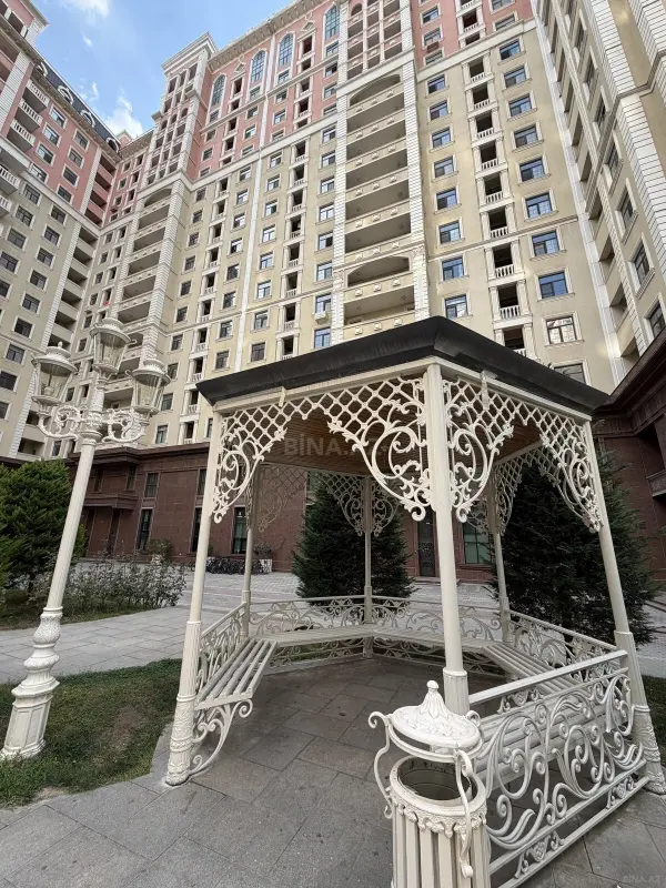 Satılır 2 otaqlı mənzil 68 m²