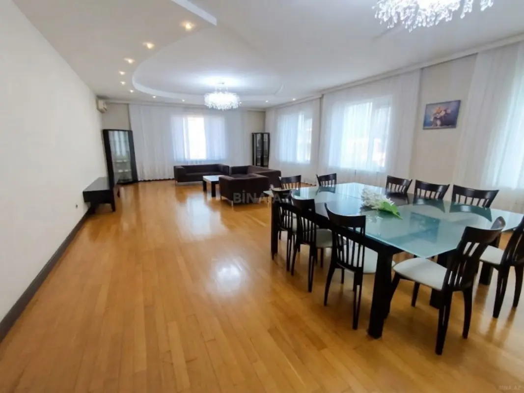 Kirayə verilir 5 otaqlı mənzil 323 m²