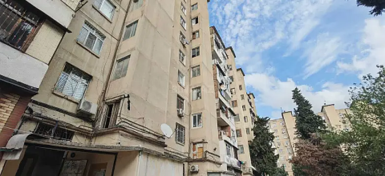 Satılır 3 otaqlı mənzil 80 m² — Bakı 3 otaq 80.00 m²