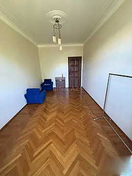 Kirayə verilir 4 otaqlı mənzil 100 m² — Bakı, Nərimanov 4 otaq 100.00 m²