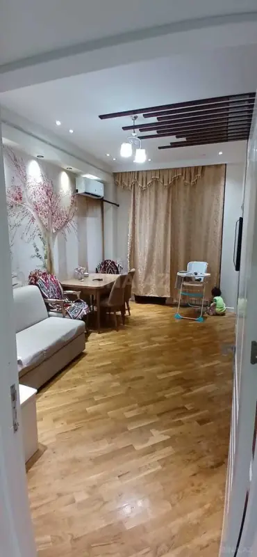 Kirayə verilir 2 otaqlı mənzil 52 m²