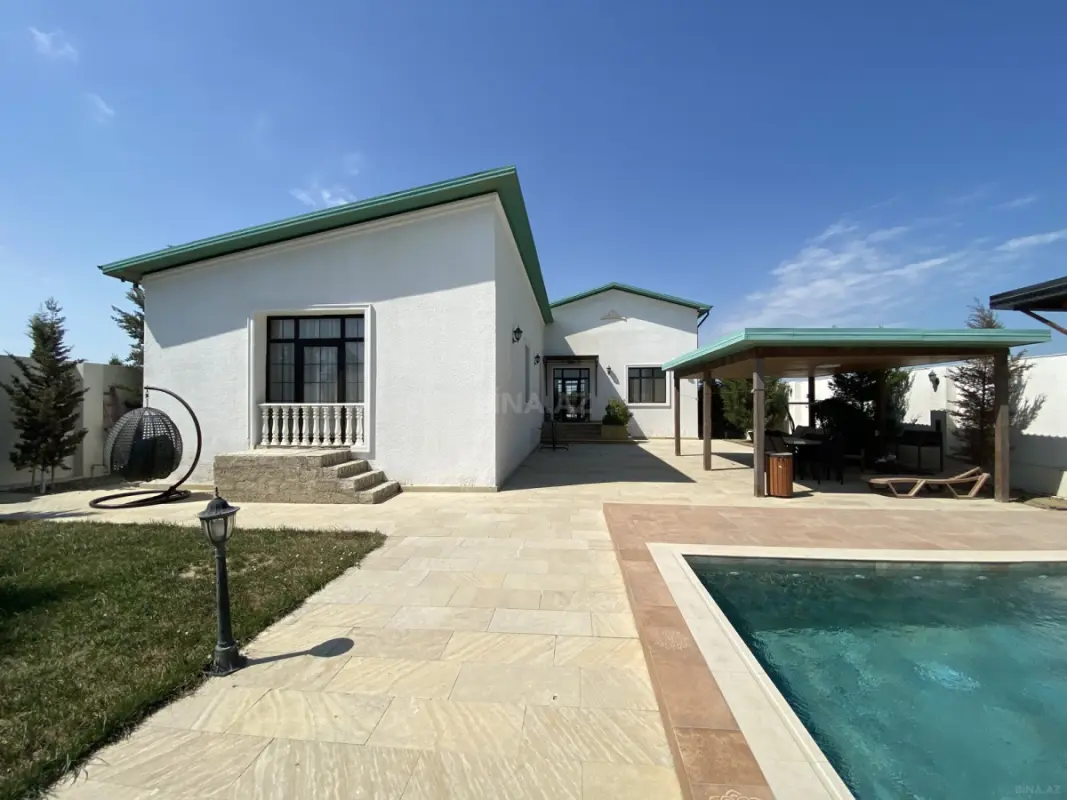 Satılır 5 otaqlı həyət evi 190 m²