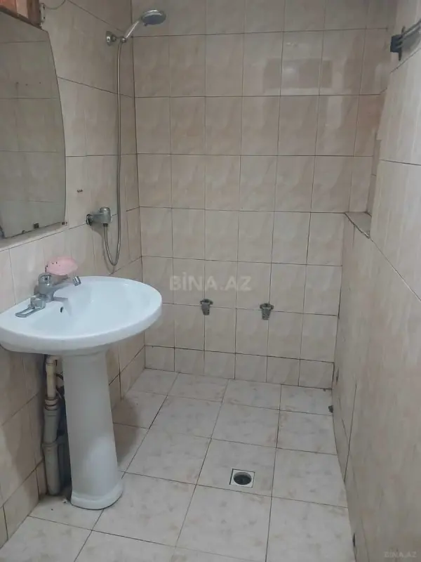Kirayə verilir 2 otaqlı mənzil 60 m²