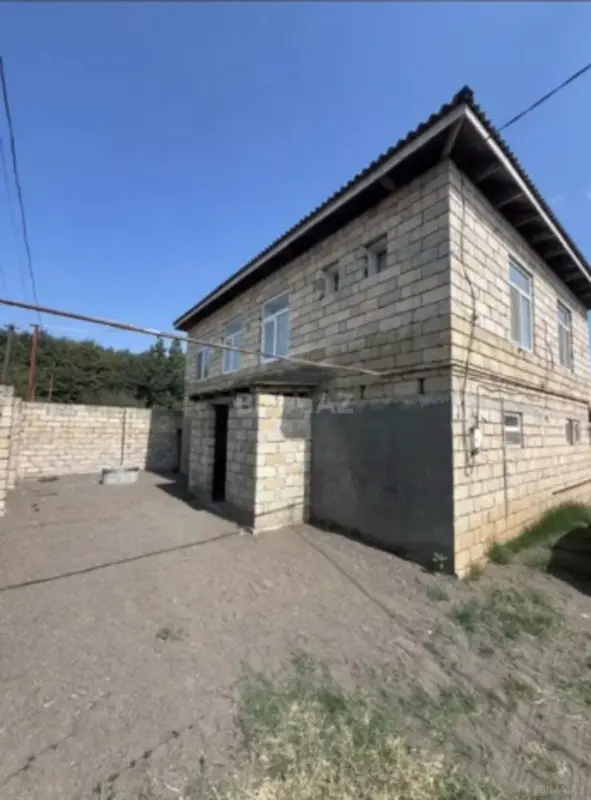 Satılır 4 otaqlı həyət evi 120 m²