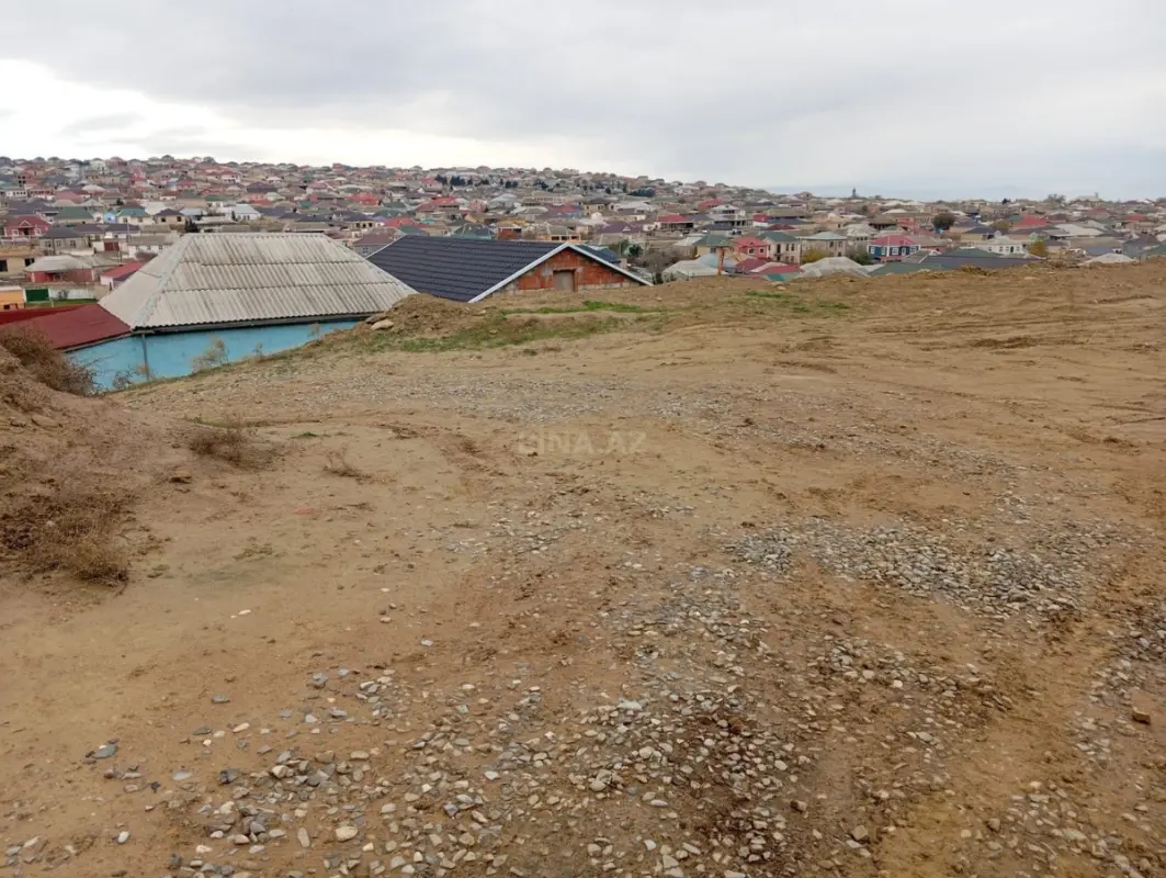 Satılır torpaq sahəsi 2 m²