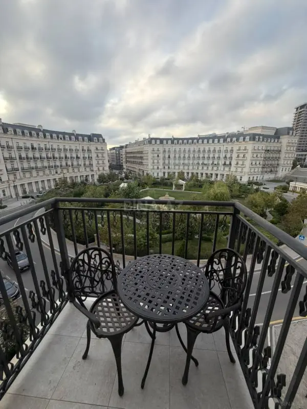 Kirayə verilir 3 otaqlı mənzil 110 m²